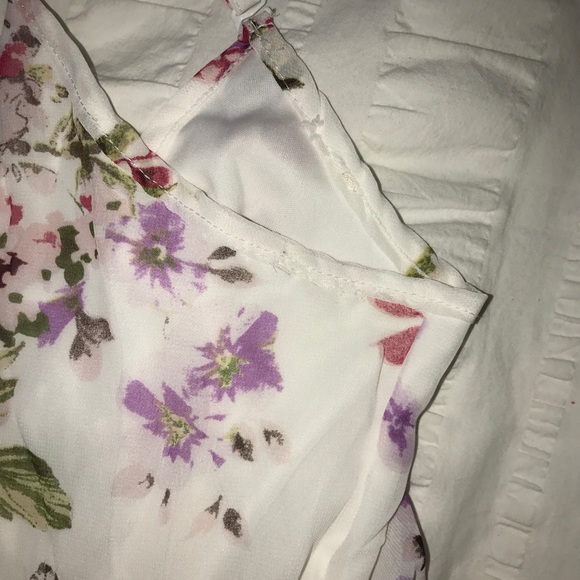 ‼️LAST ONE, Size S 👉🏼 Pink Floral Romper 🌸🌿 - Picture 7 of 8